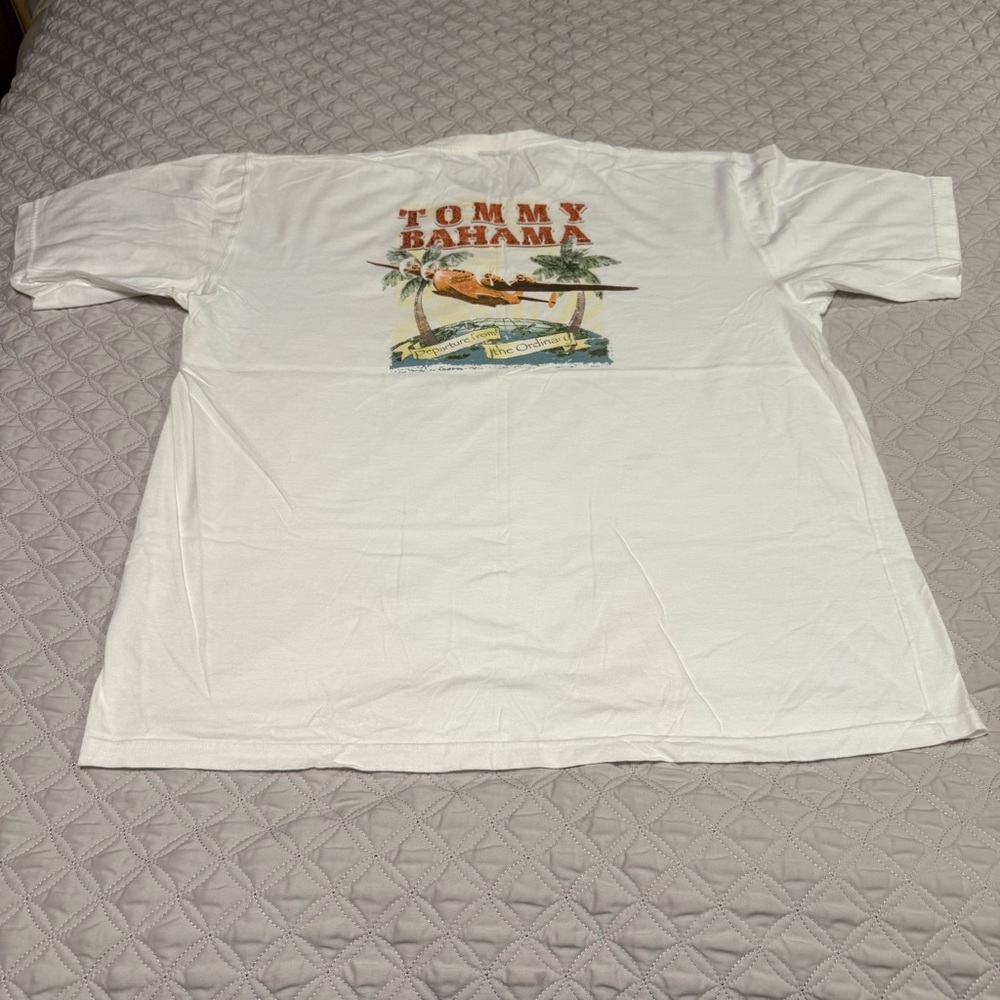 Tommy Bahama Men’s White Short Sleeve Tee - size XL - Picture 2 of 10